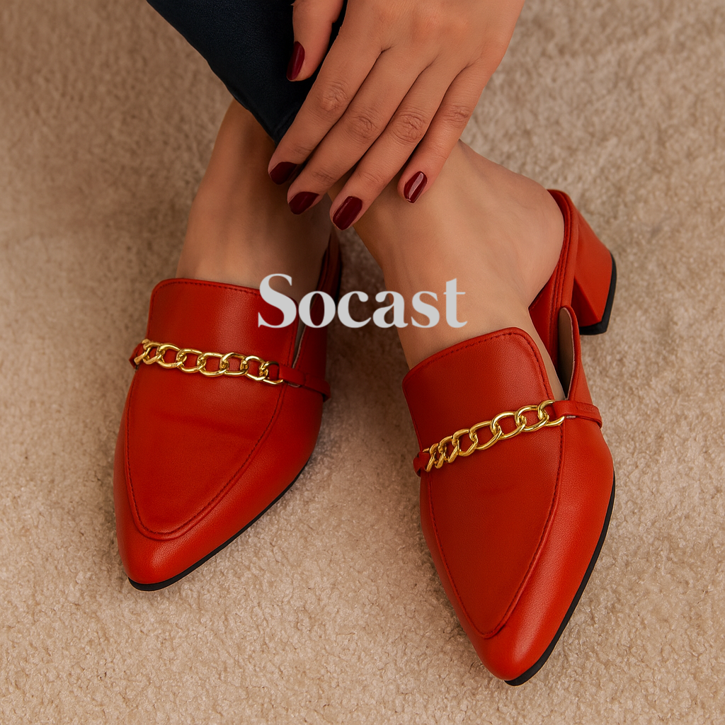 Zapatos destalonados con cadena