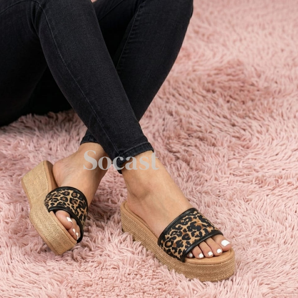 Sandalia Leopardo Chic