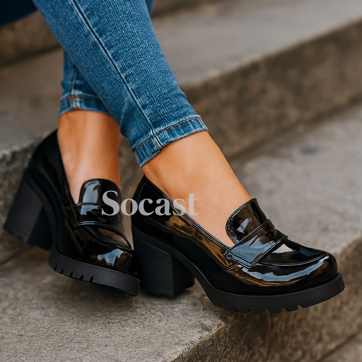 Mocasín charol urbano