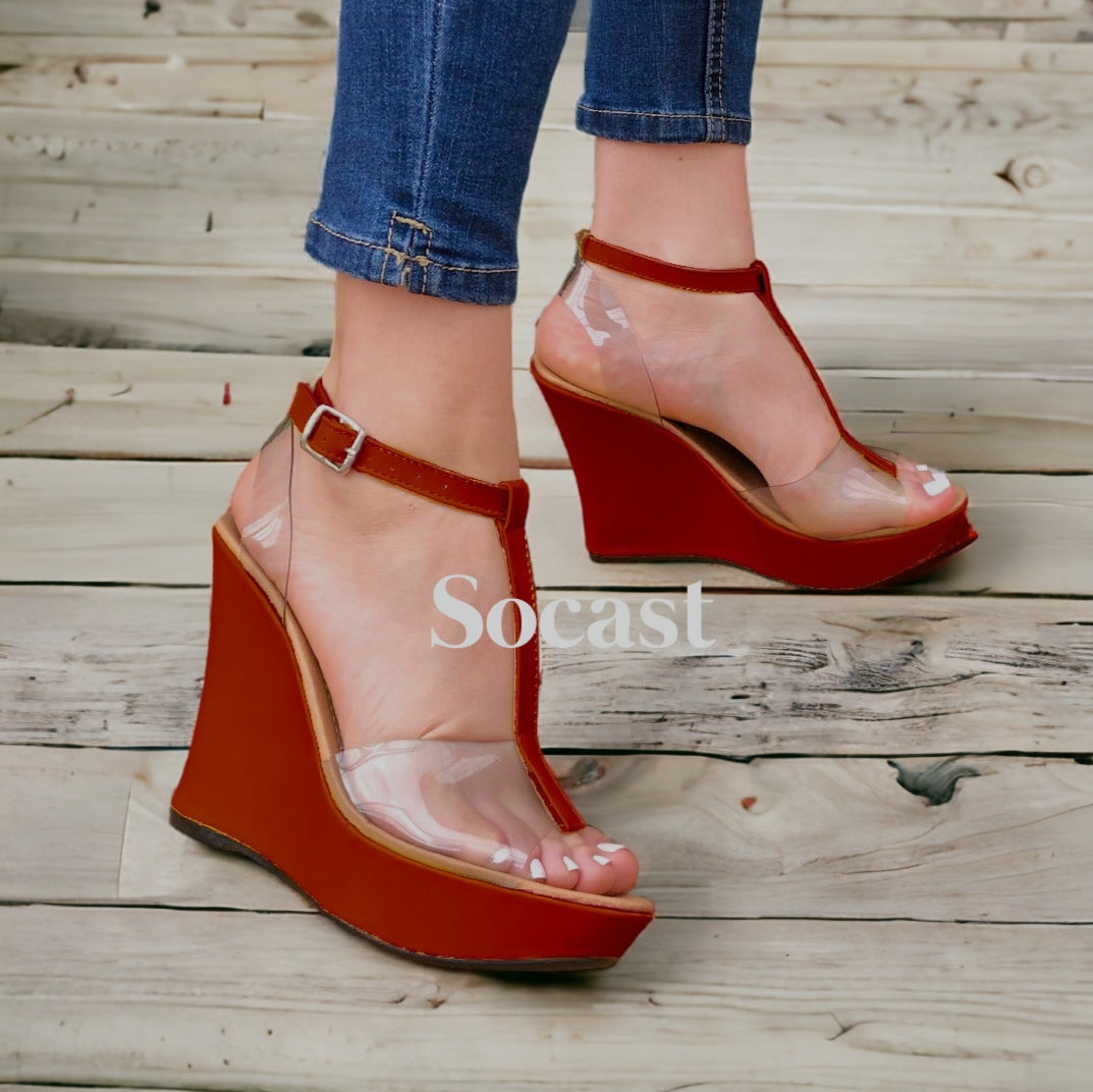 Sandalia plataforma con transparencia