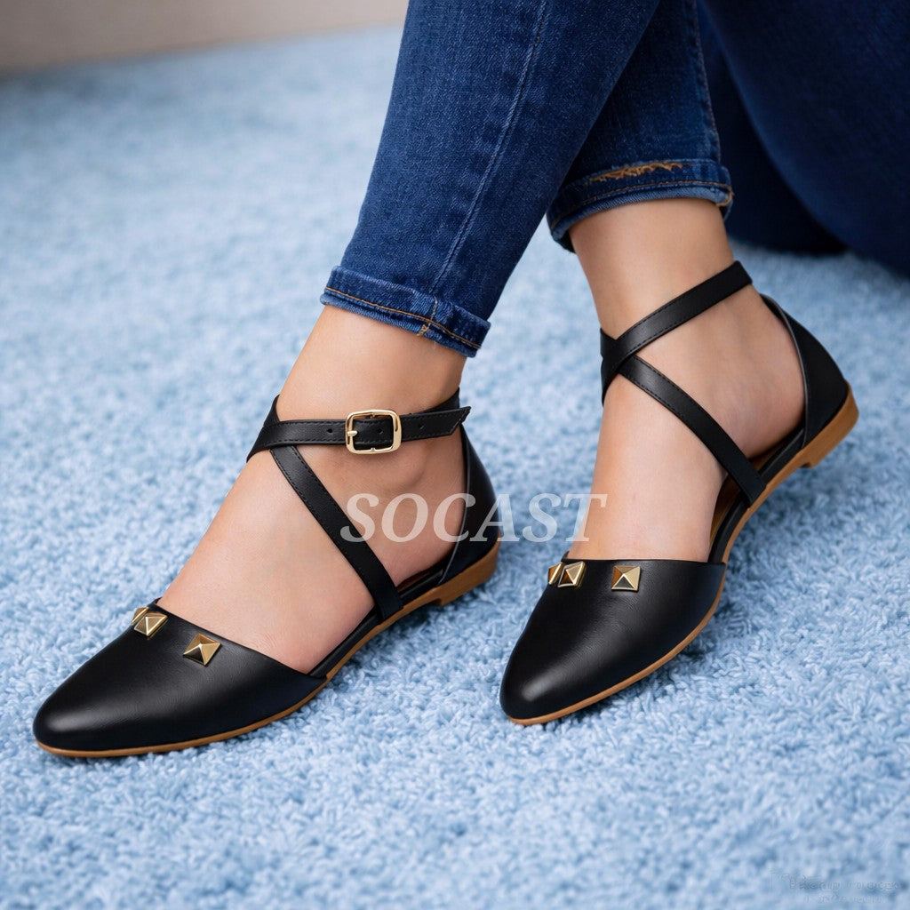 Flat casual